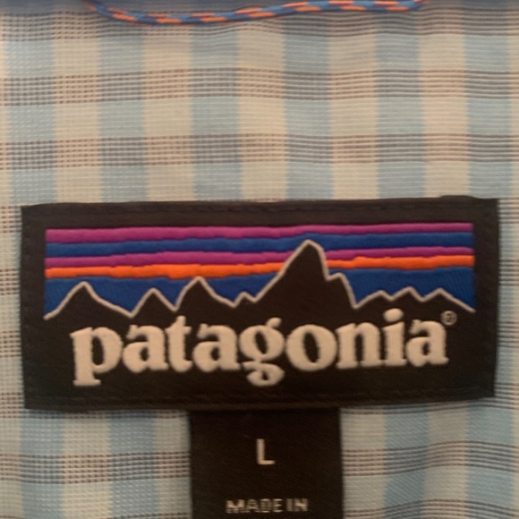 Patagonia Fly Fishing Shirt - Picture 3 of 5